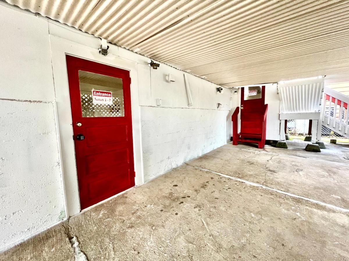 Private Room With Two Twin Beds Air Conditioning And Shared Bathrooms Located Near Seatac Airport And Downtown Seattle Exterior photo